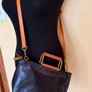 Uppdoo Black and Tan Leather Crossbody Bag